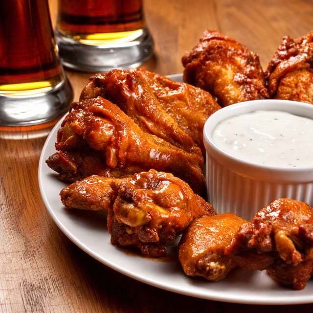 8 Piece Bone in Wings.